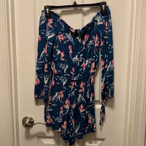 Xhilaration Romper - Picture 3 of 3